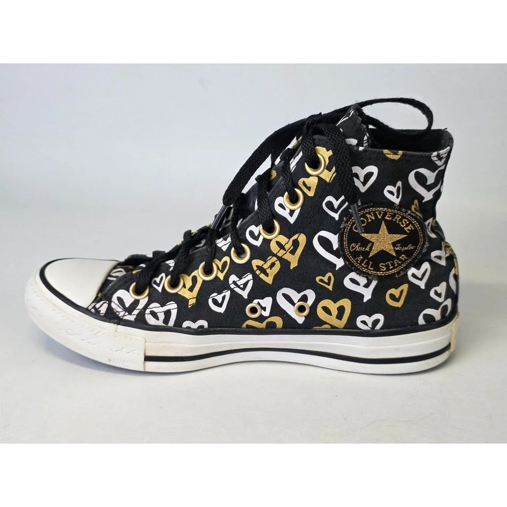 Converse All Star Chuck Taylor  Sneakers Women's Size 7 Black White Heart Shoes